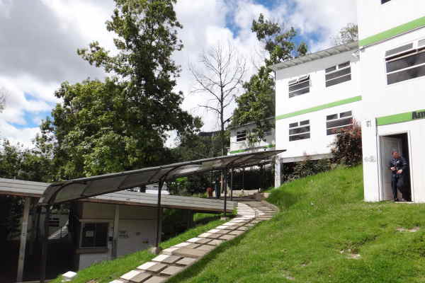 Sede de Biblioteca Comandante Camilo Torres de la Facultad de Ciencias y Educación