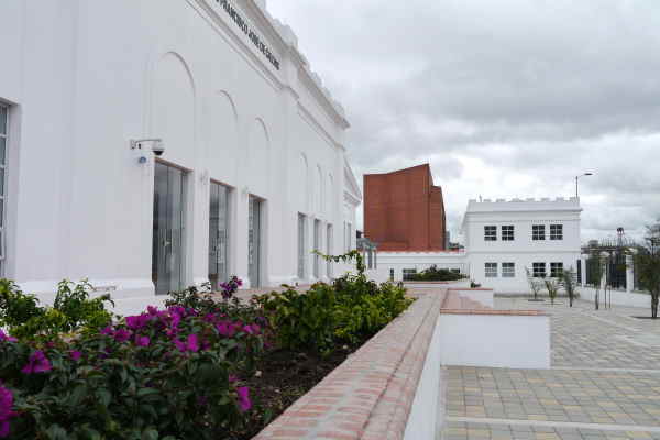 Sede de Centro de Apoyo y Desarrollo Educativo y Profesional - CADEP Acacia