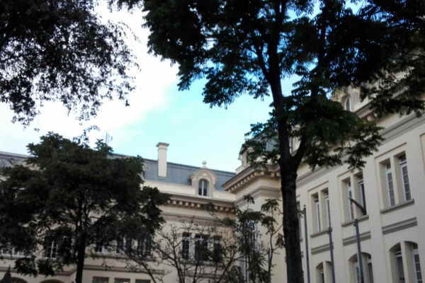 Sede de Biblioteca Antonio Nariño de la Facultad de Artes ASAB