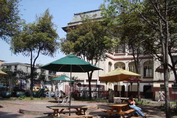 Sede de Biblioteca Antonio Nariño de la Facultad de Artes ASAB