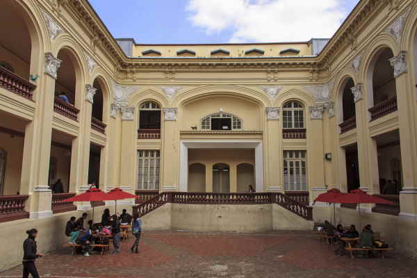 Sede de Laboratorios de la Facultad De Artes ASAB