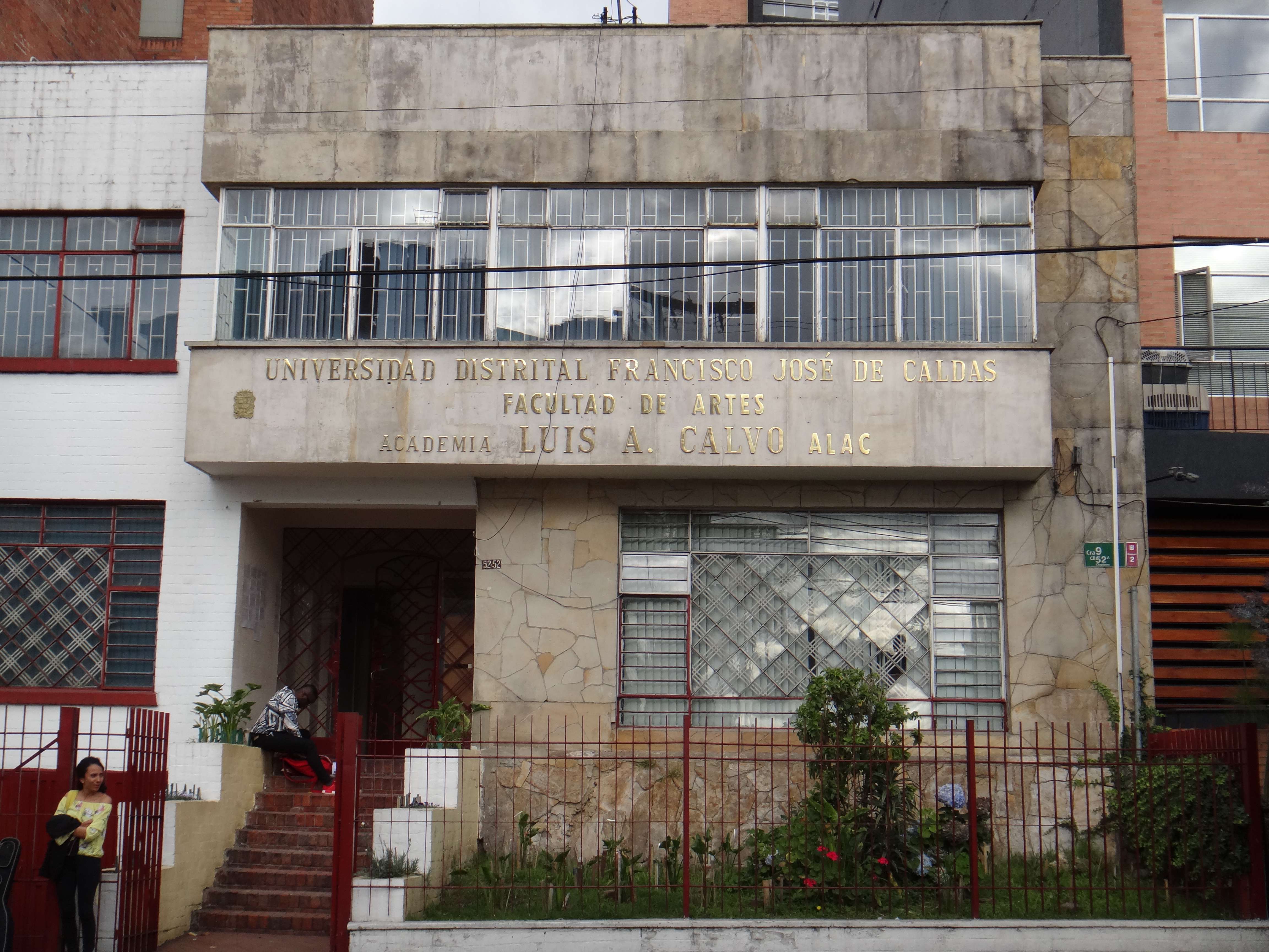 Sede de Academia Luis A. Calvo - ALAC