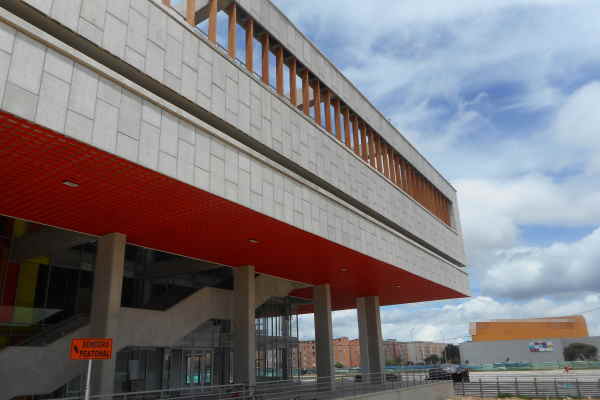 Sede de Biblioteca de la Ciudadela Universitaria El Porvenir Sede Bosa Heliodoro Sánchez