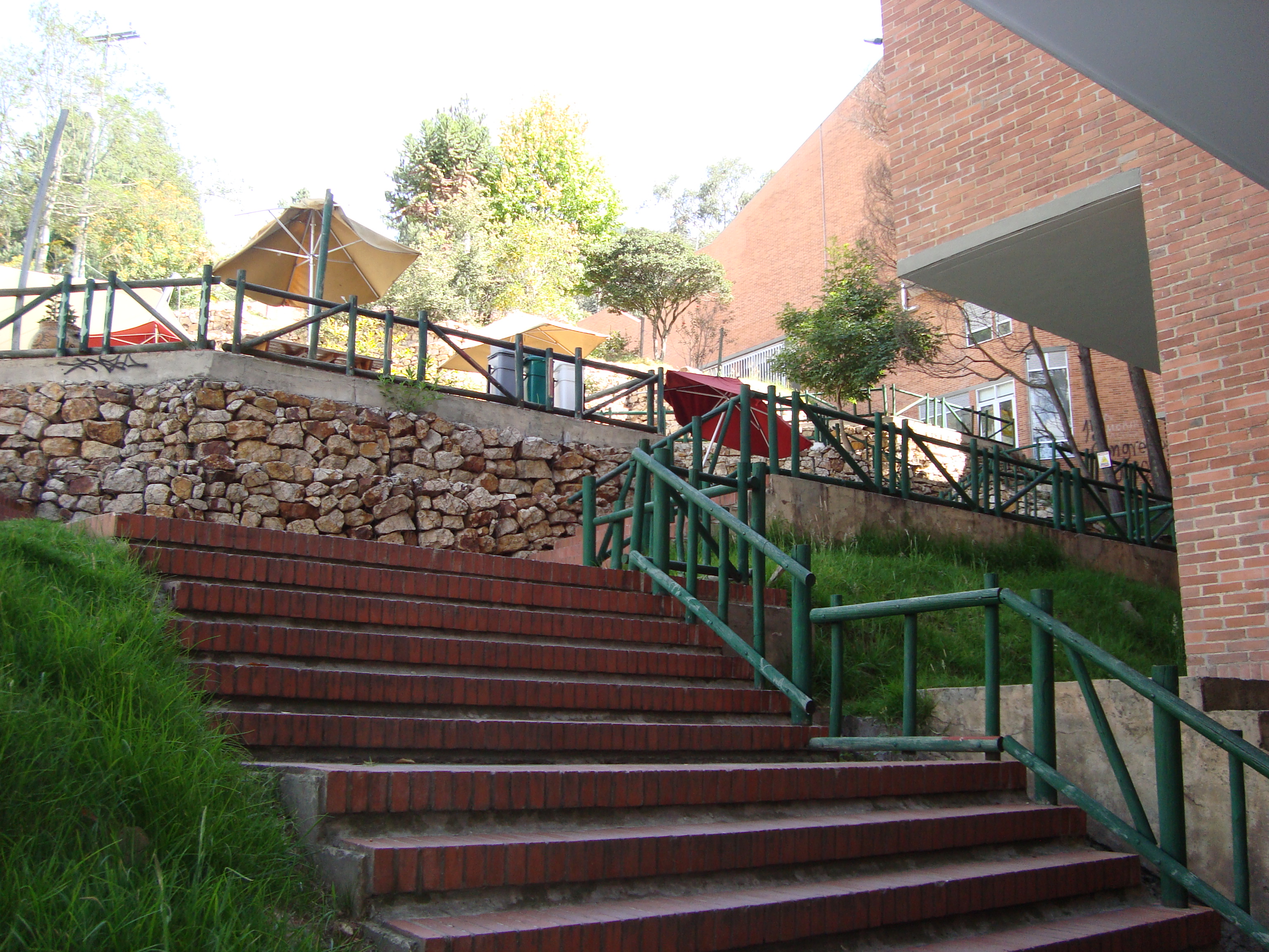 Sede de Macarena A - entrada 2